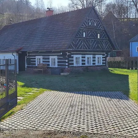 Poloroubenka Podkrkonosi Domek alpejski