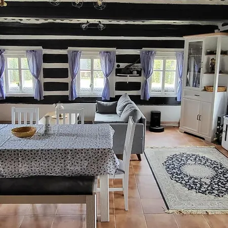 Poloroubenka Podkrkonosi Domek alpejski *