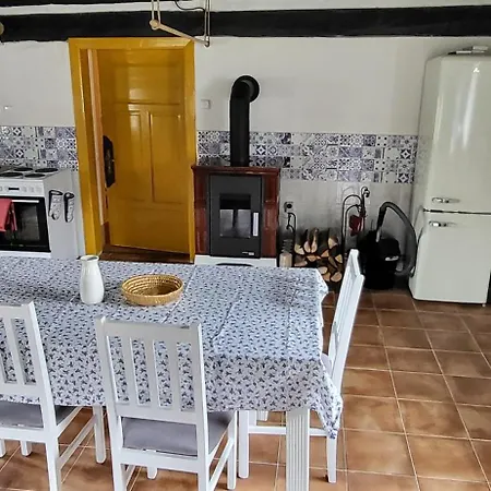 Poloroubenka Podkrkonoší Chalé *